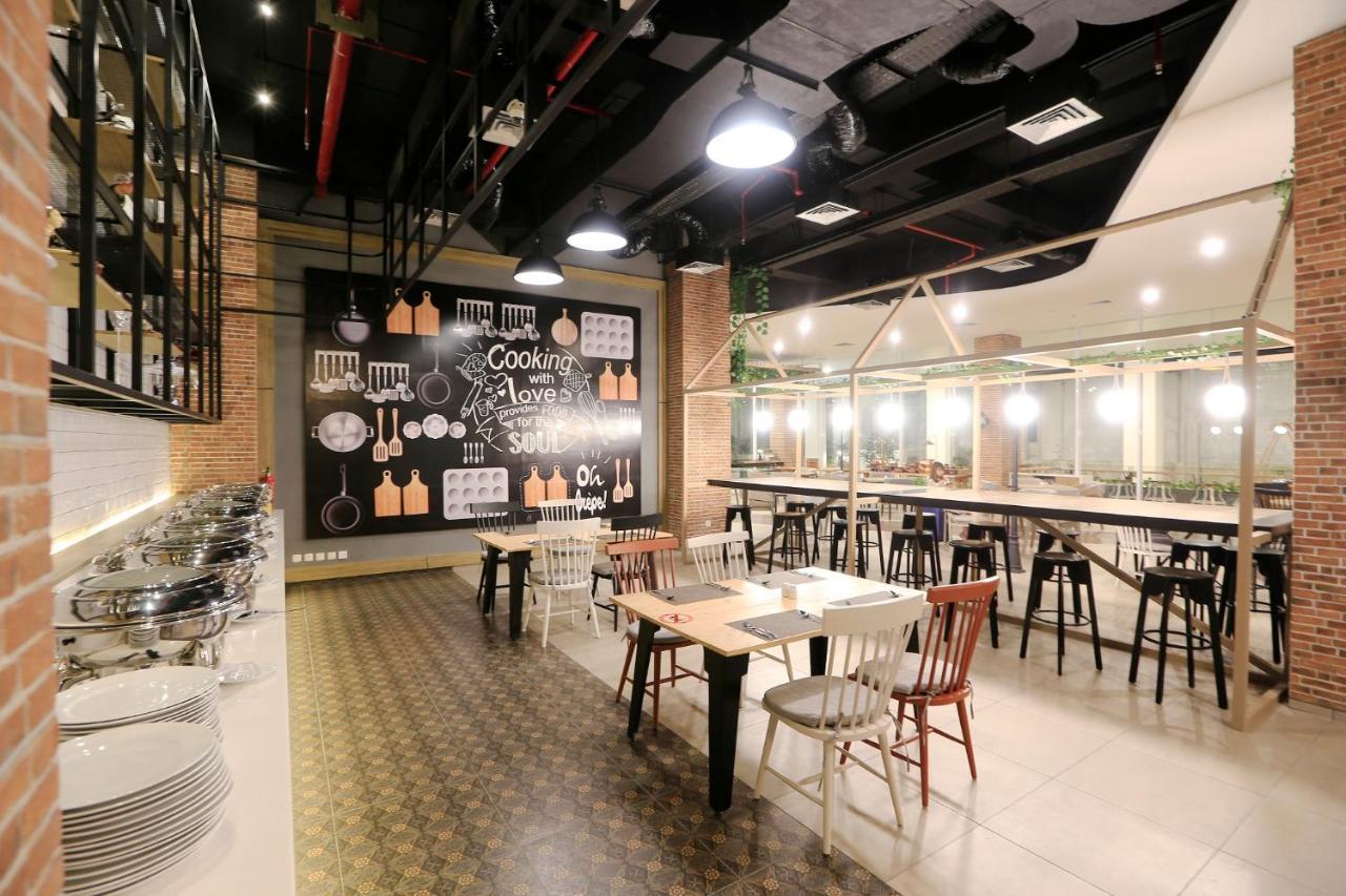 Luminor Hotel Purwokerto By Wh Extérieur photo