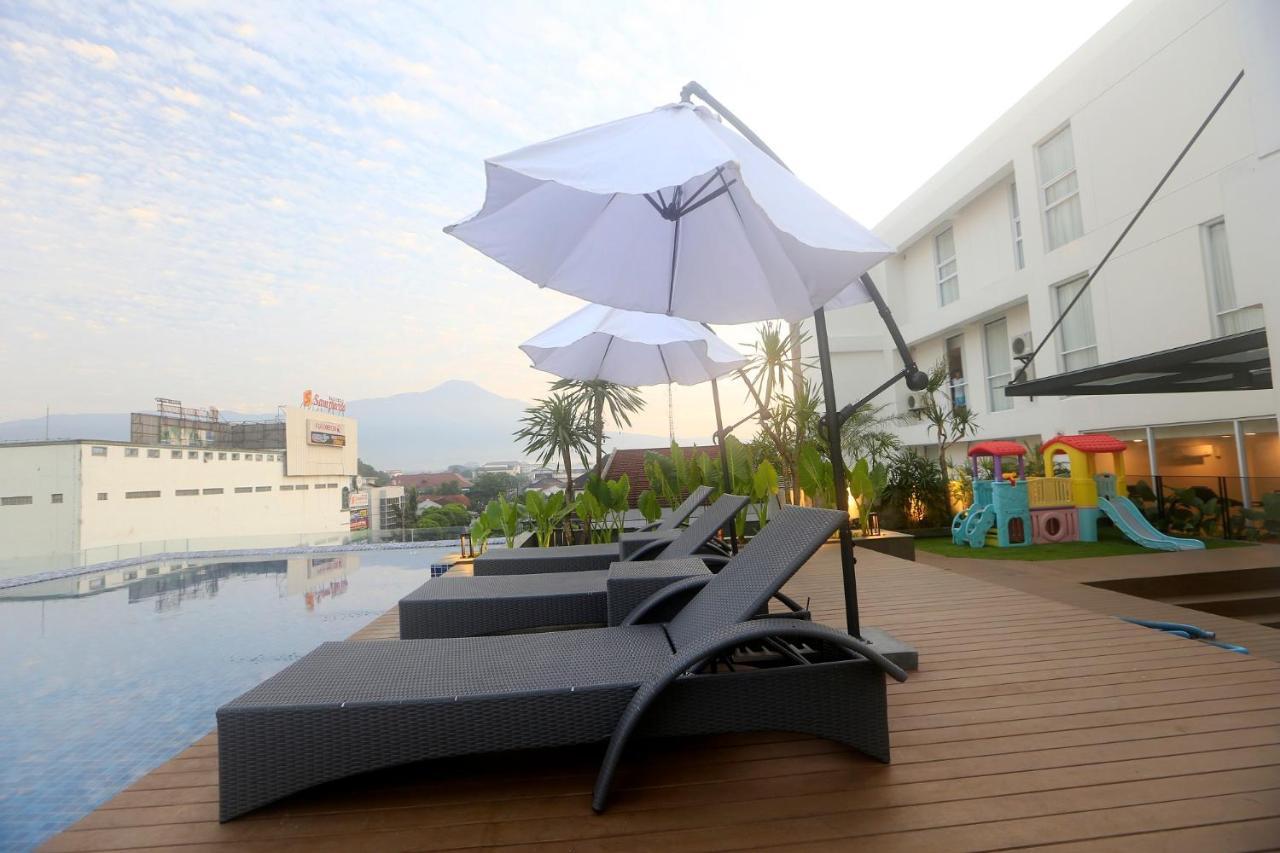 Luminor Hotel Purwokerto By Wh Extérieur photo