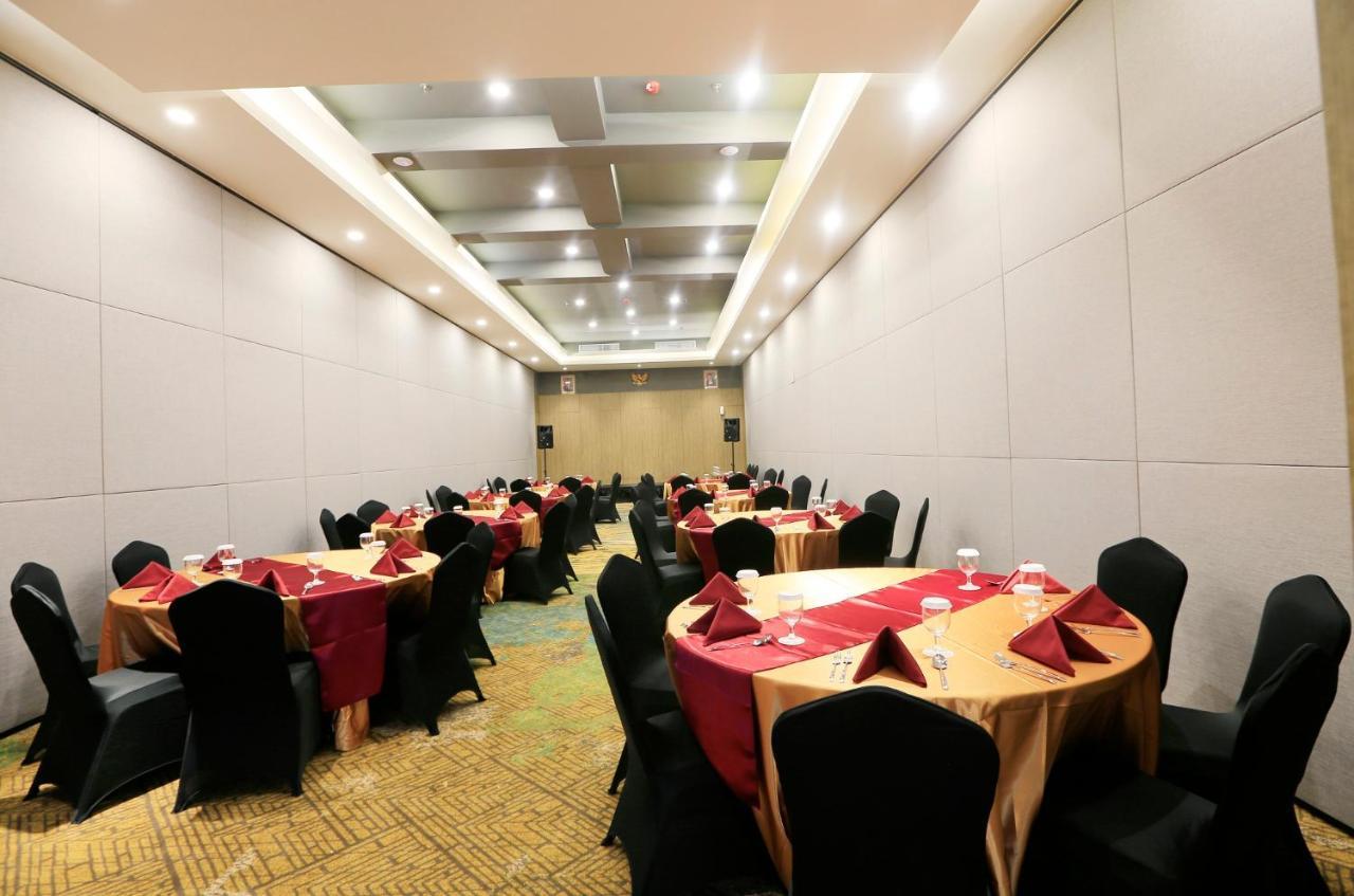 Luminor Hotel Purwokerto By Wh Extérieur photo