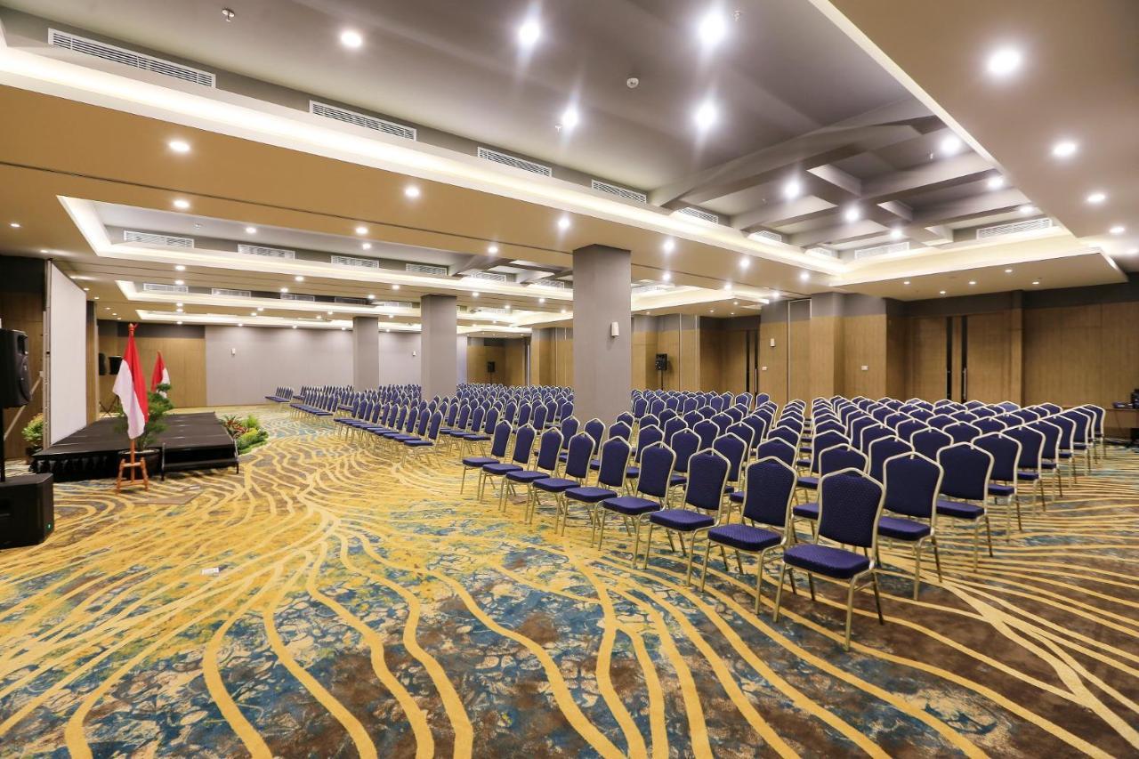 Luminor Hotel Purwokerto By Wh Extérieur photo