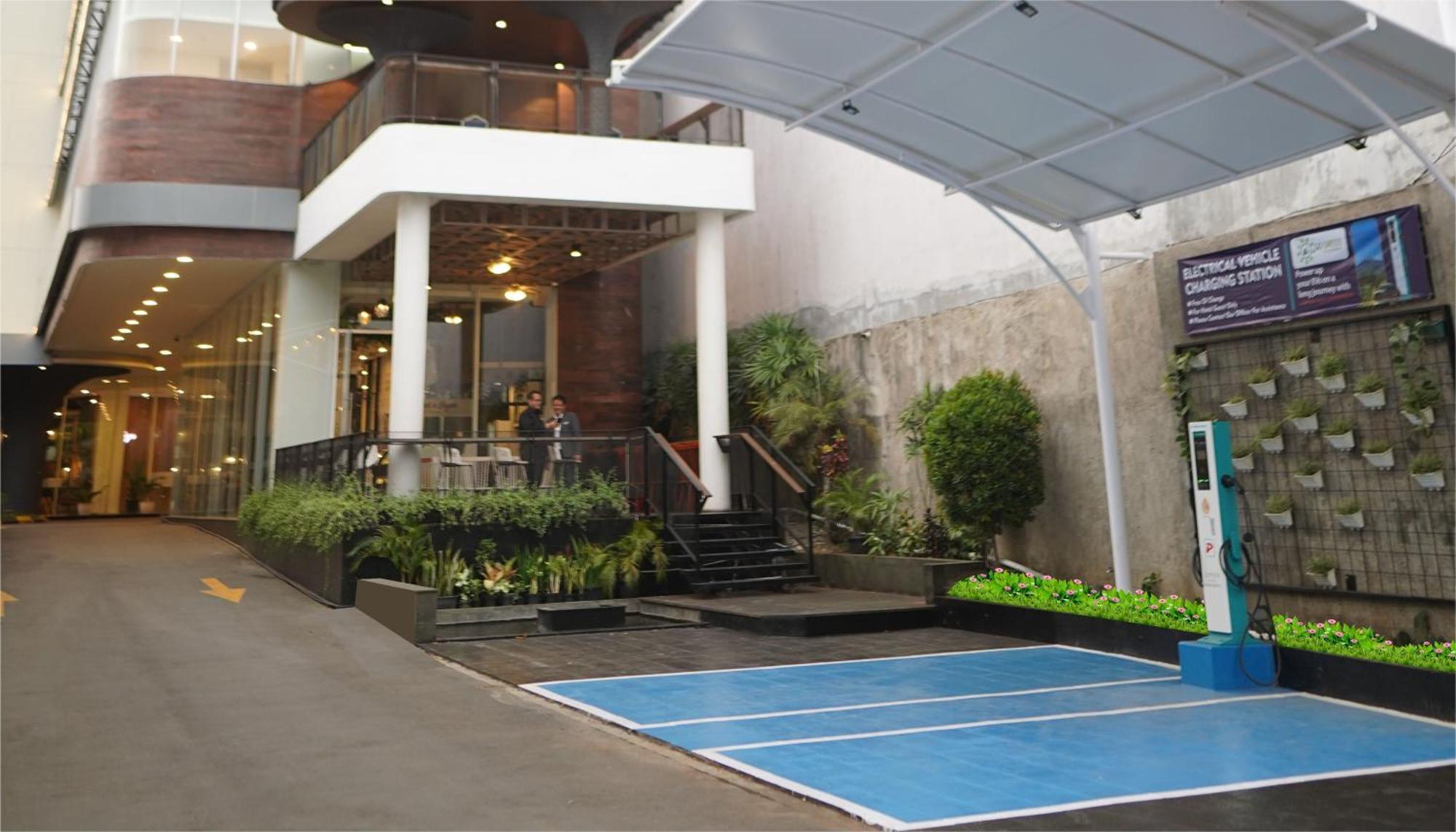 Luminor Hotel Purwokerto By Wh Extérieur photo