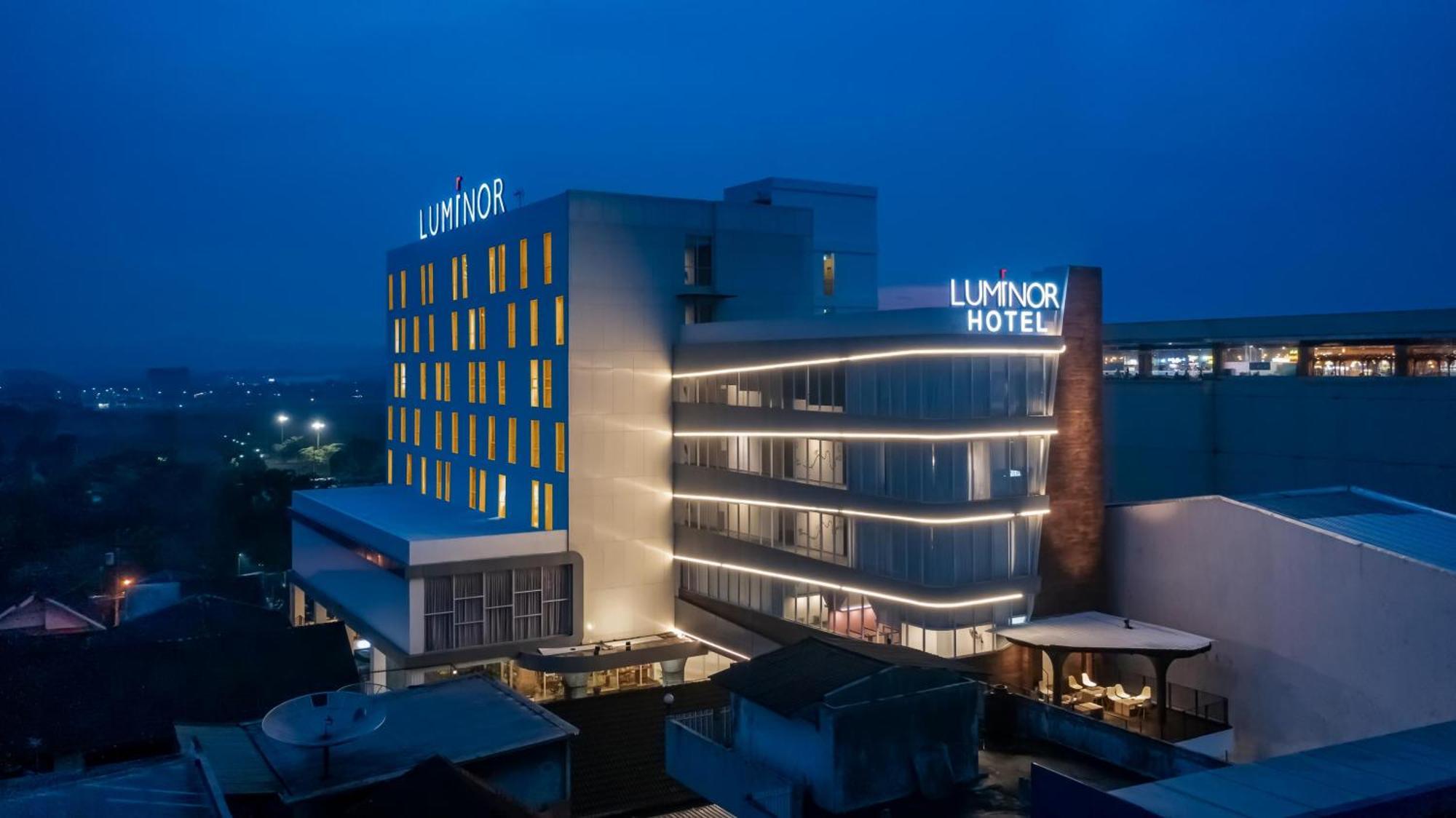 Luminor Hotel Purwokerto By Wh Extérieur photo