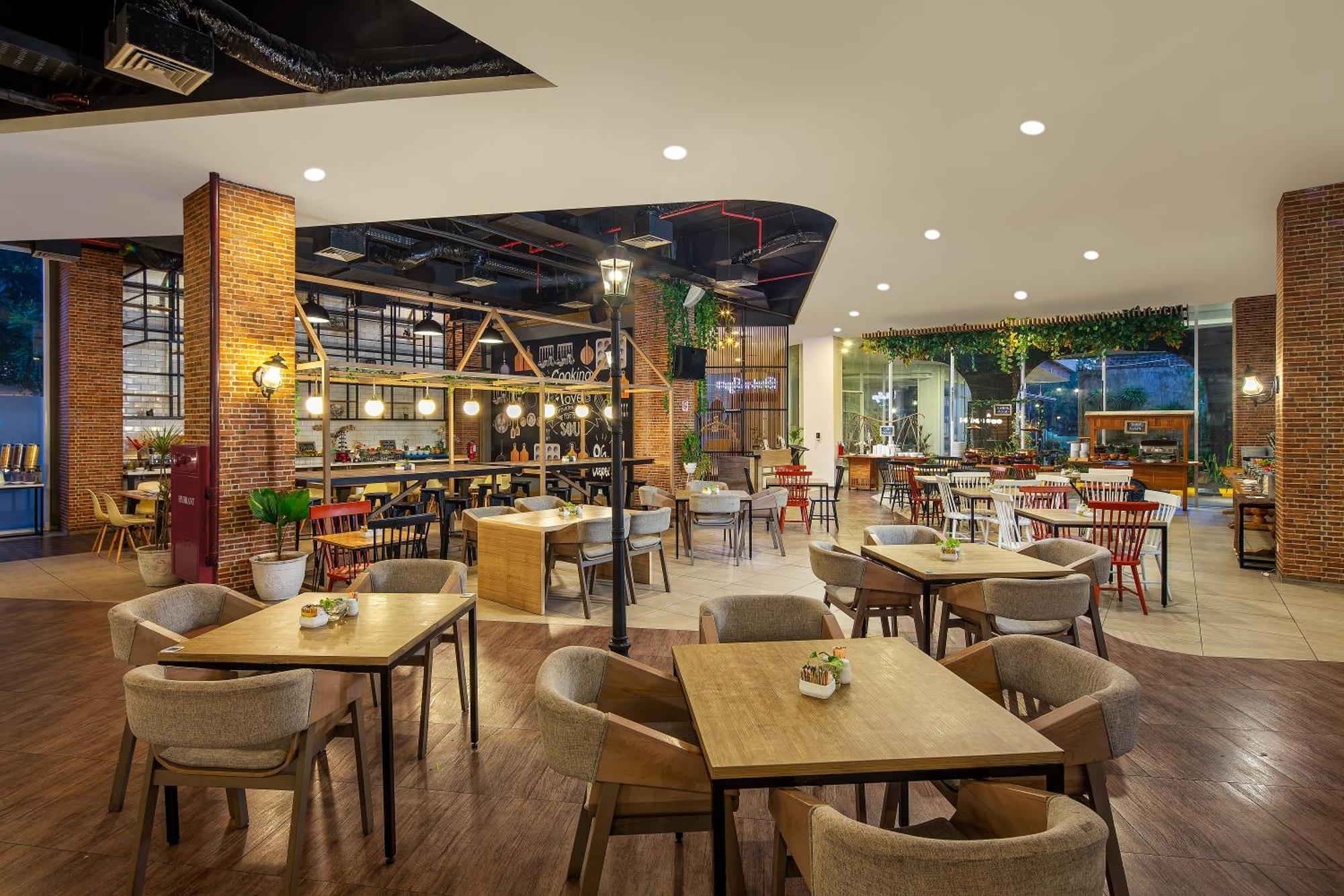 Luminor Hotel Purwokerto By Wh Extérieur photo