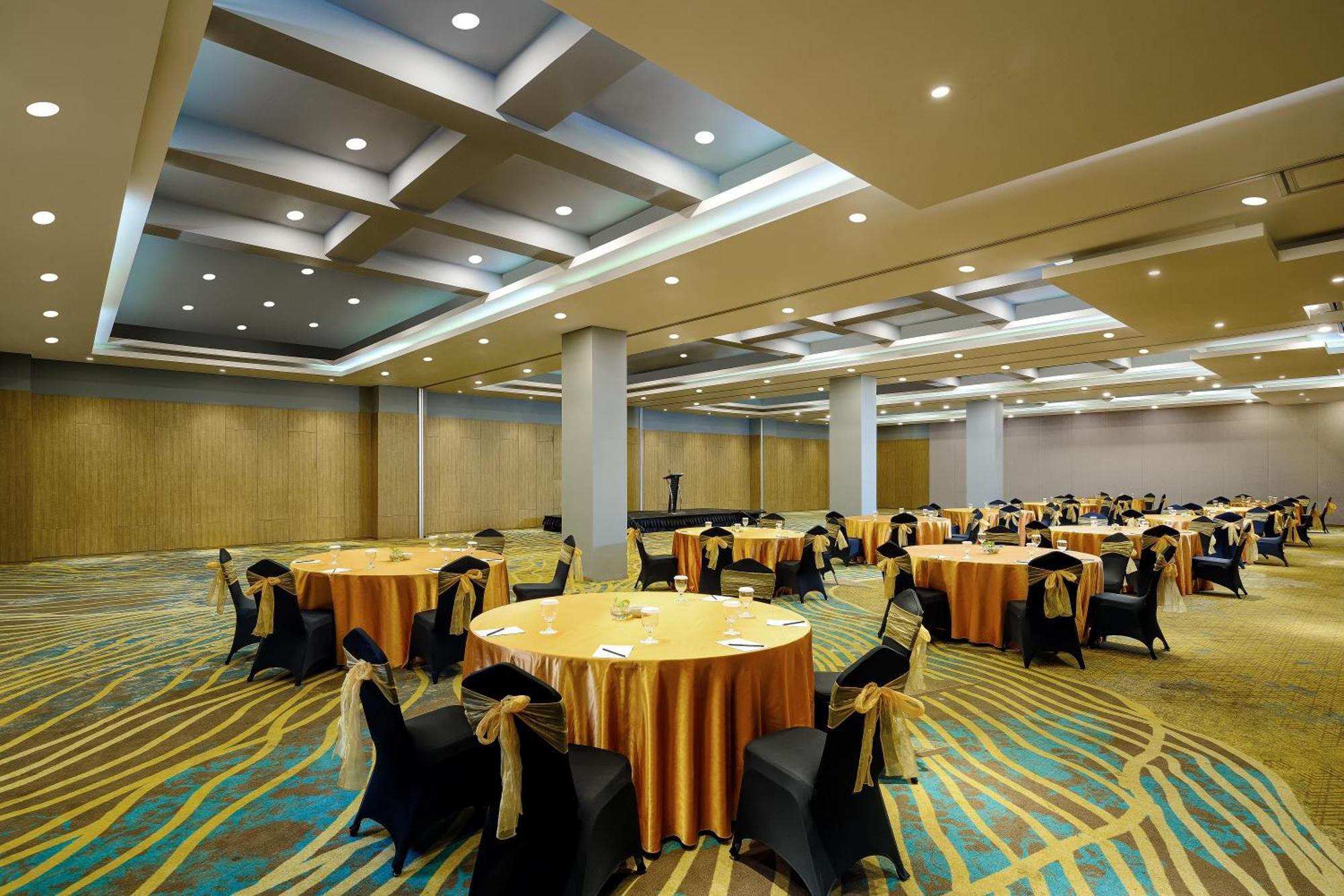 Luminor Hotel Purwokerto By Wh Extérieur photo