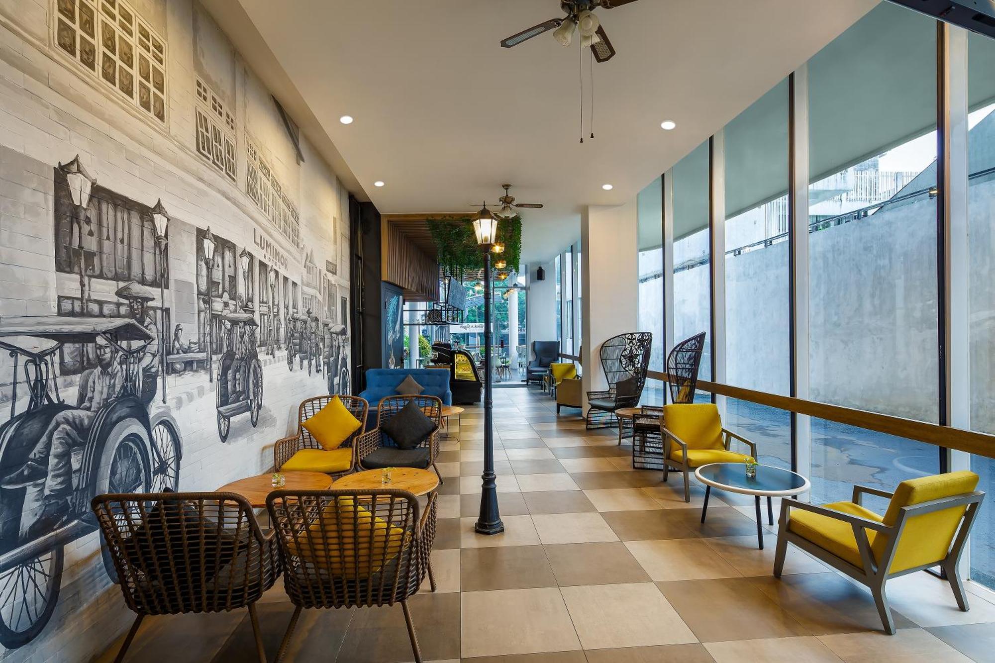 Luminor Hotel Purwokerto By Wh Extérieur photo